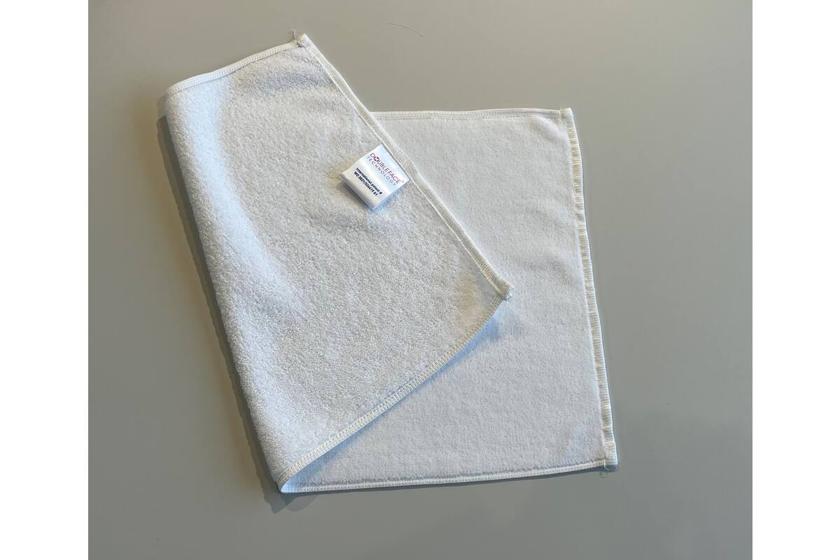 Towel Polyester/Cotton - 30 x 50 cm
400gsm, size deviation +/- 5%