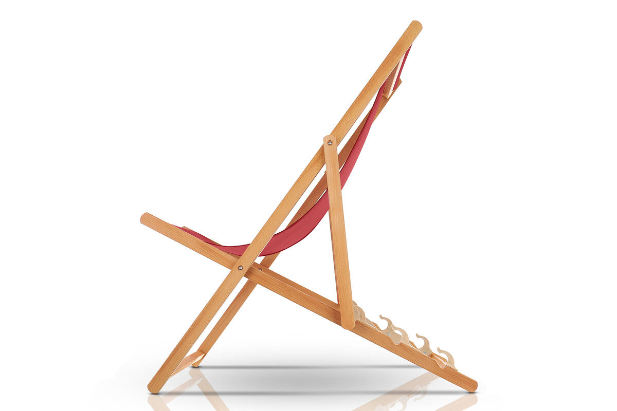 Wooden beach chair without fabric
Impregnated with colorless oil, mounted plastic anti-folding protection, 2 fabric mounting inserts
Size: 120,5 x 57 x 3,2 cm - Size deviation +/- 5%