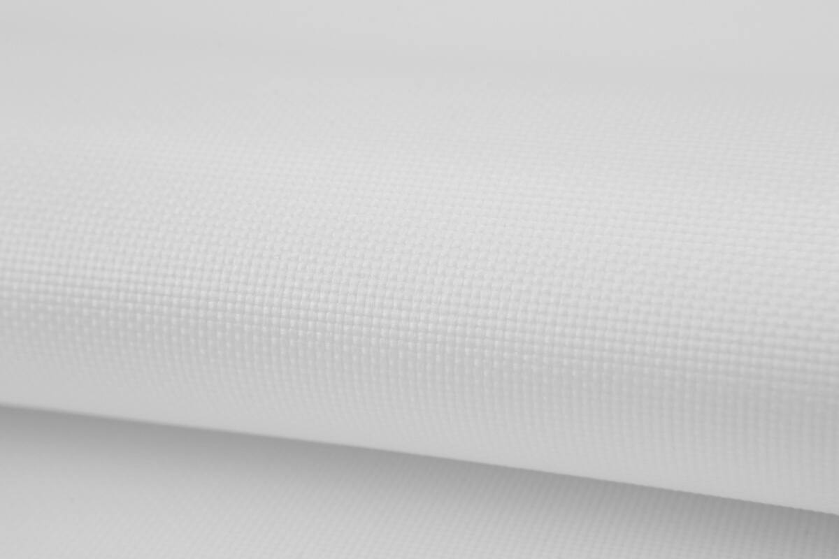 Mercury Green FR, +/- 175 g/m2
For UV, latex and Subli transfer
100% recycled yarns
5,05 x +/- 50 m