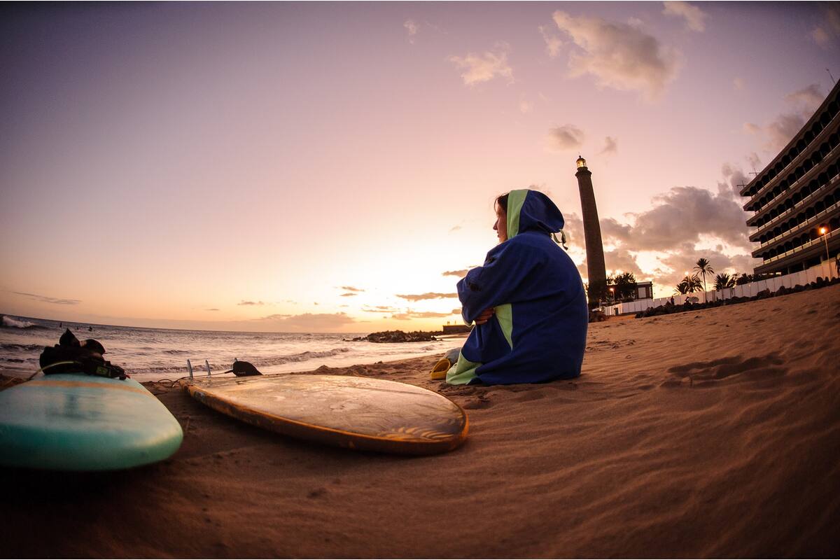 Surf Poncho
for subli transfer
100% microfiber on top / 100% cotton on reverse side
+/- 400 gsm - 80 x 115 cm