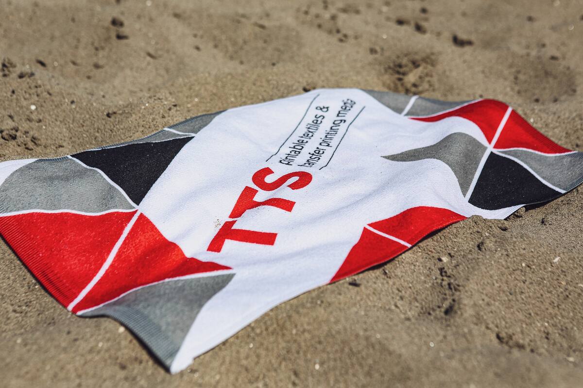 Towel Polyester/Cotton - 30 x 50 cm
400gsm, size deviation +/- 5%