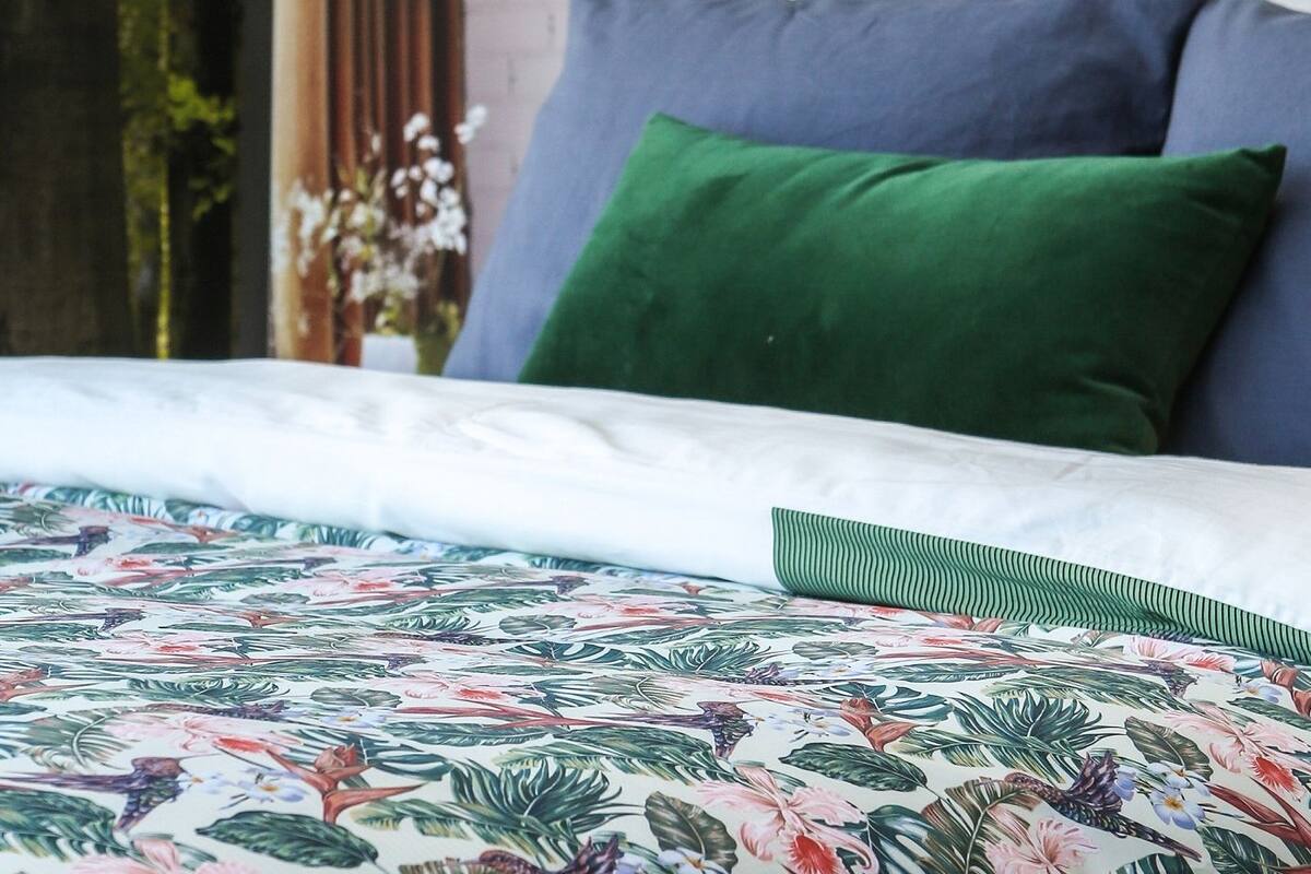 Bed Linen 85, +/- 80 g/m2
For subli transfer
1,58 x +/- 200 m