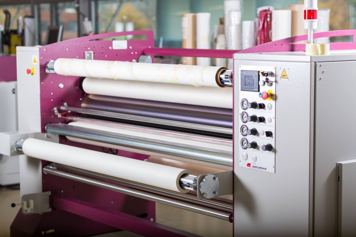 PPX protection paper 32 g
2 sides release coated - 160 cm
Core: 76 mm
