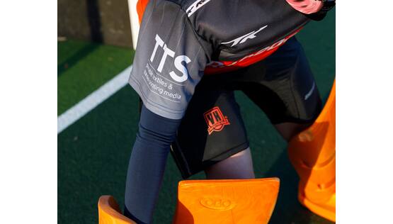 Sporttrikot textured Diamond 130, +/- 130 g/m2
For subli transfer
2" core
1,74 x +/- 80 m