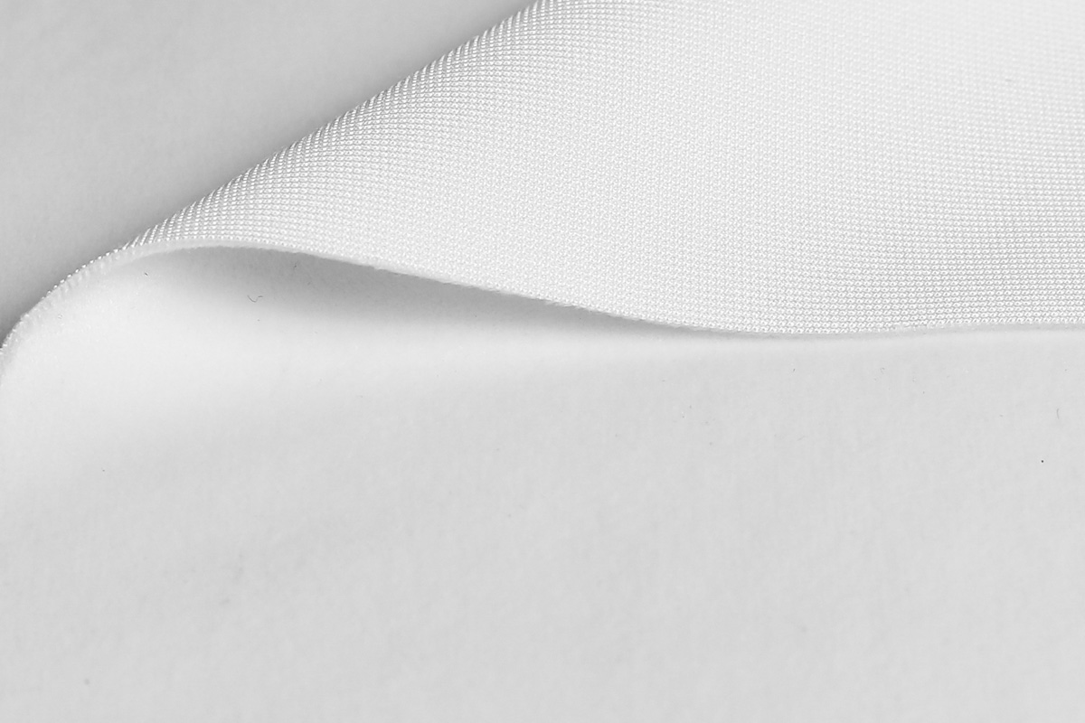 Macio 320, +/- 320 g/m2
For subli transfer
1,50 x +/- 50 m
