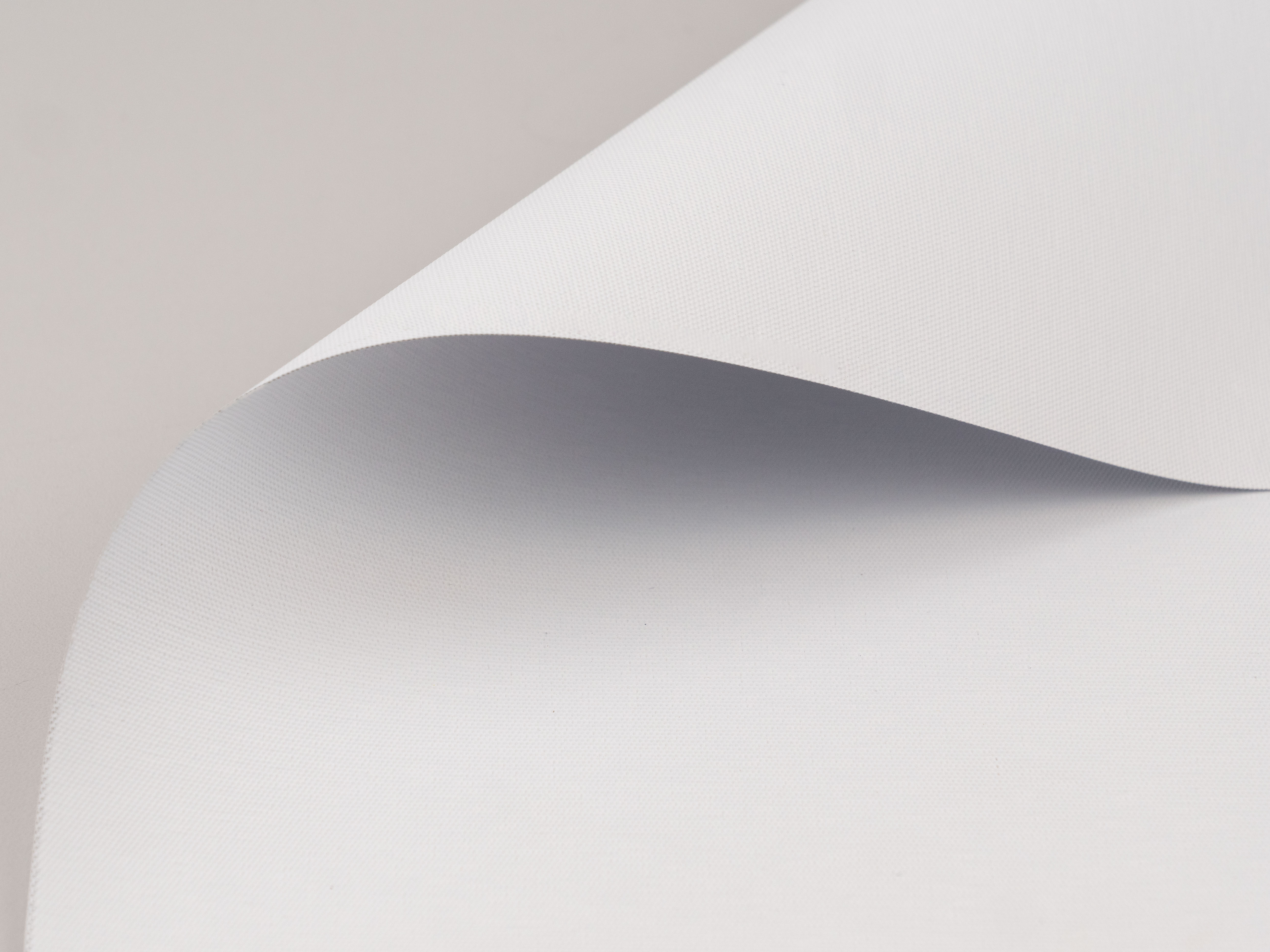 PVC-free Banner Blockout 330 FR, +/- 350 g/m2
For UV & latex and (eco)solvent
1,60 x +/- 50 m