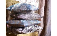 Veluda 210, +/- 210 g/m2
For subli transfer
1,55 x +/- 100 m