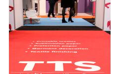 Carpet Non-Woven with anti-slip backing FR, +/- 1.000 g/m2
For subli transfer
+/- 300 g/m2 100% PES non-woven with +/- 700 g/m2 flexible anti-slip gelfoam backing
3,20 x +/- 25 m